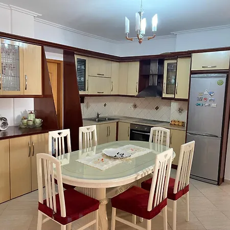 Igli's Family Apartment *